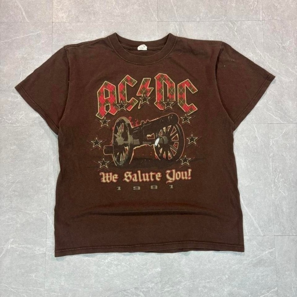 2000's AC/DC brown band tee #rock #bandtee #music